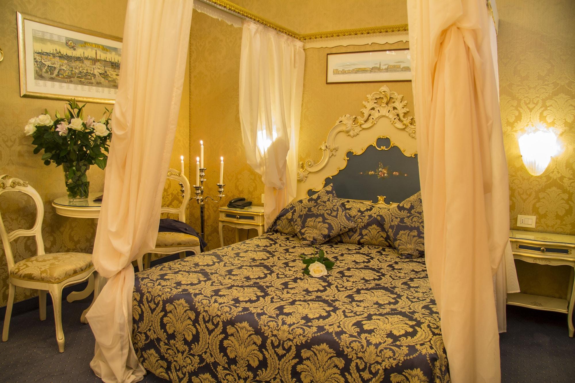 Hotel Becher Venezia