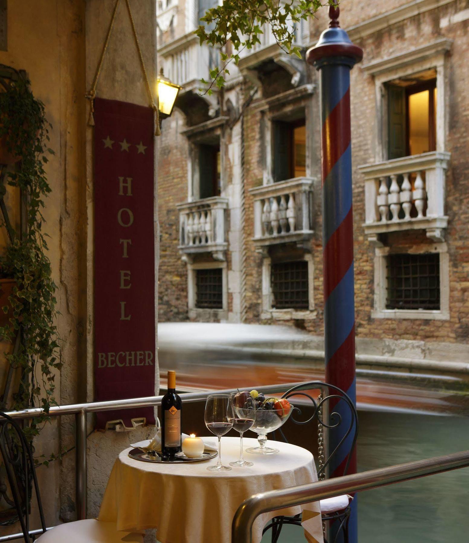 Becher 3* Venezia